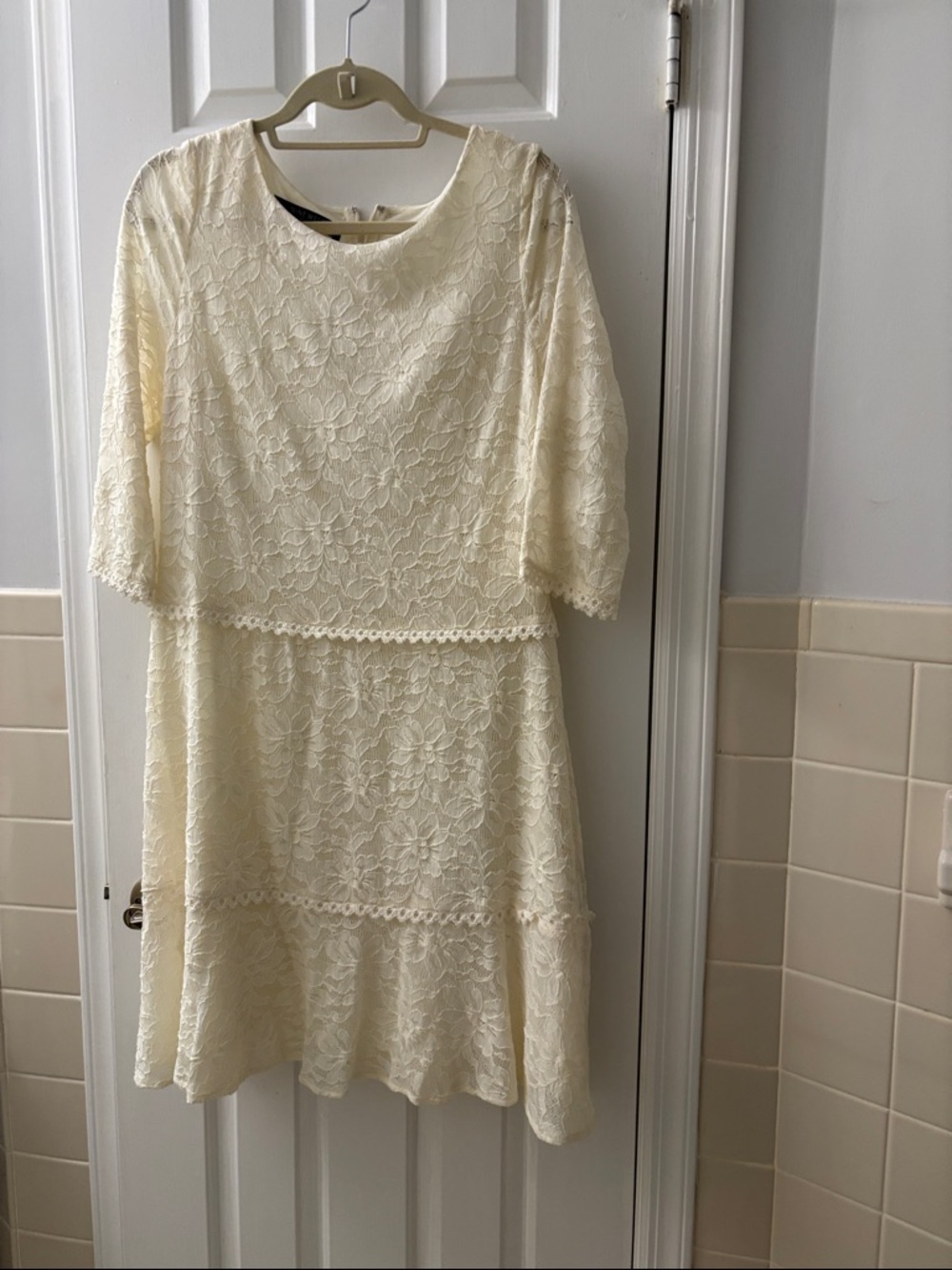 Nine West Cream Lace Midi Dress with Tiered Skirt